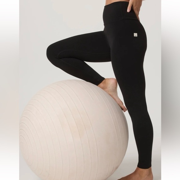Vuori High Waist All the Feels Yoga Pant Black - Small - Picture 1 of 4
